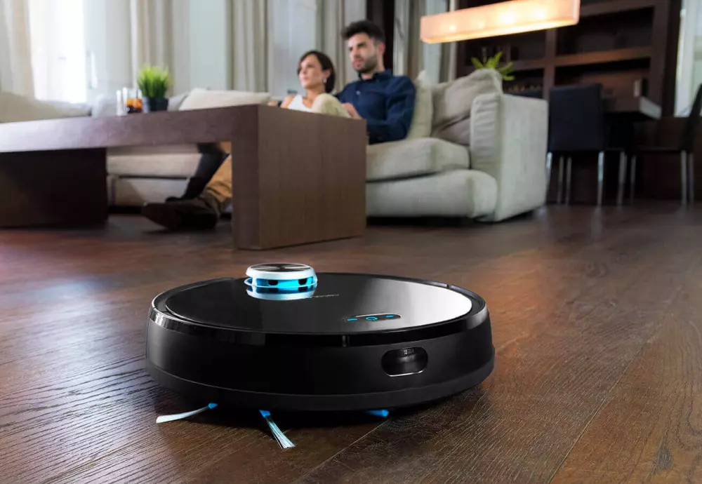 self cleaning robotic vacuum